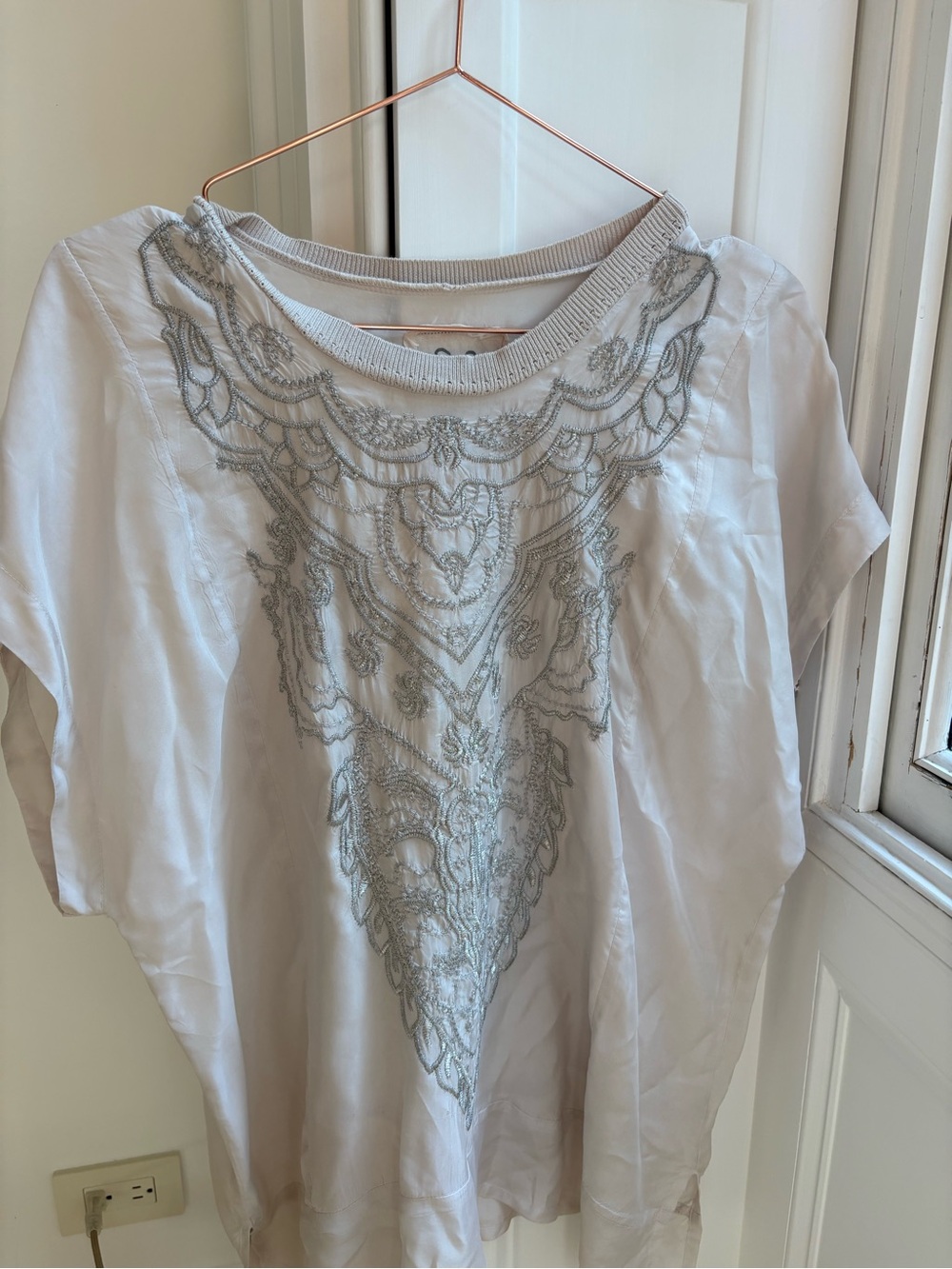 Johnny Was Off-White t-shirt with Silver Embroidered Yoke